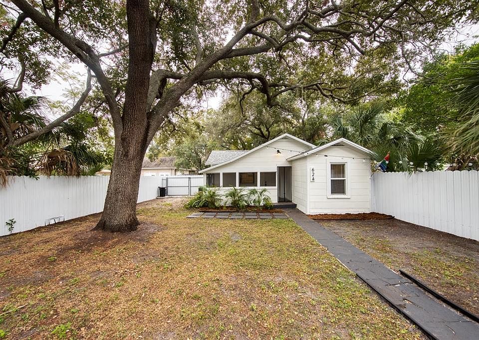 1st image of 624 26TH AVENUE S
