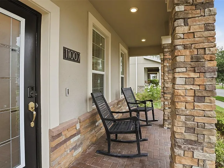 11007 Sycamore Woods Dr — Photo 6