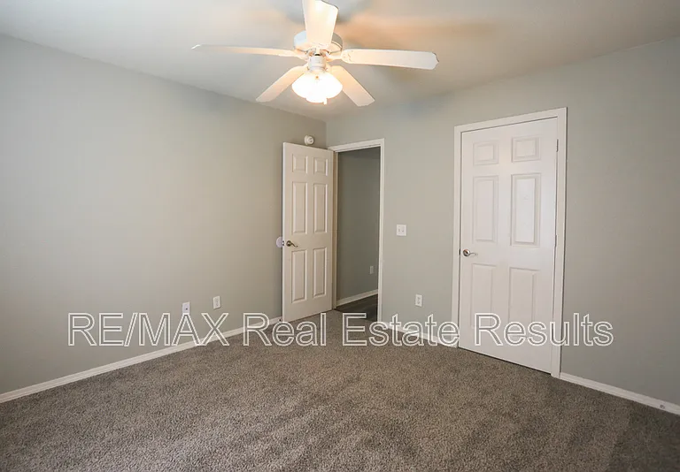 1907 SW Columbus Rd — Photo 23