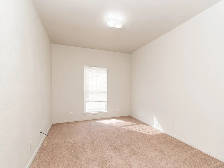 5804 Hamza Cir — Photo 12