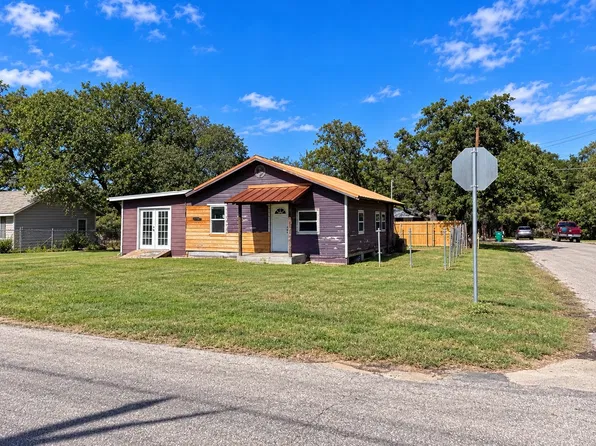 415 E Clifton St, Stephenville, TX 76401