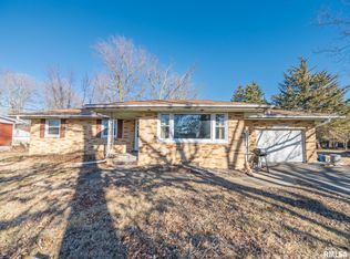 214 S Stewart St, Creve Coeur, IL