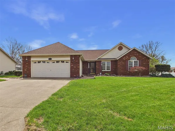 113 3rd St, Hamel, IL 62046