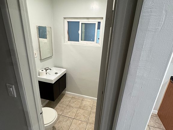 4th image of 17143 Woodruff Ave