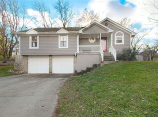 2021 NW 8th St, Blue Springs, MO 64015