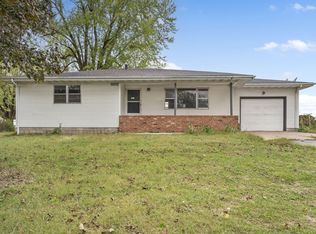 2003 Fitz Ln, Nixa, MO 65714