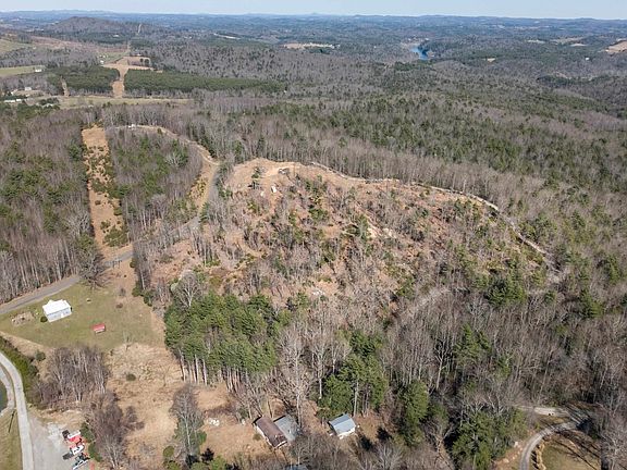 3rd image of 3014 Pine Mountain Rd