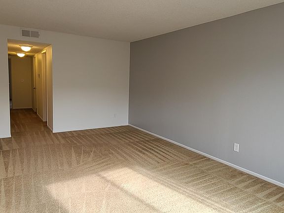 3rd image of 310 Junipero Serra Dr APT 202