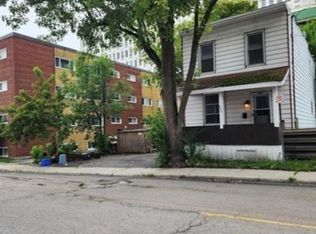 338 Dundas St, Ottawa, ON K1L 7W7