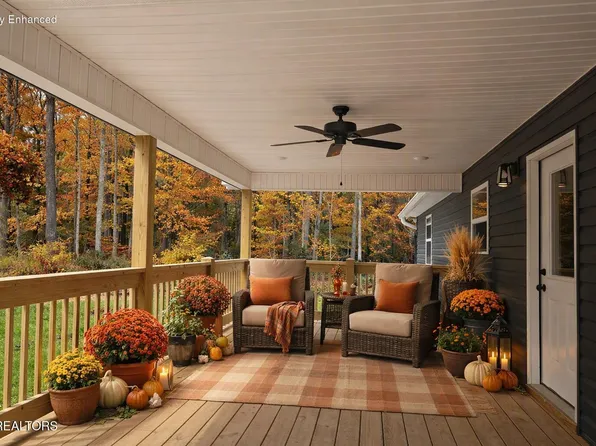 60 Robert Beaty Rd, Jamestown, TN 38556