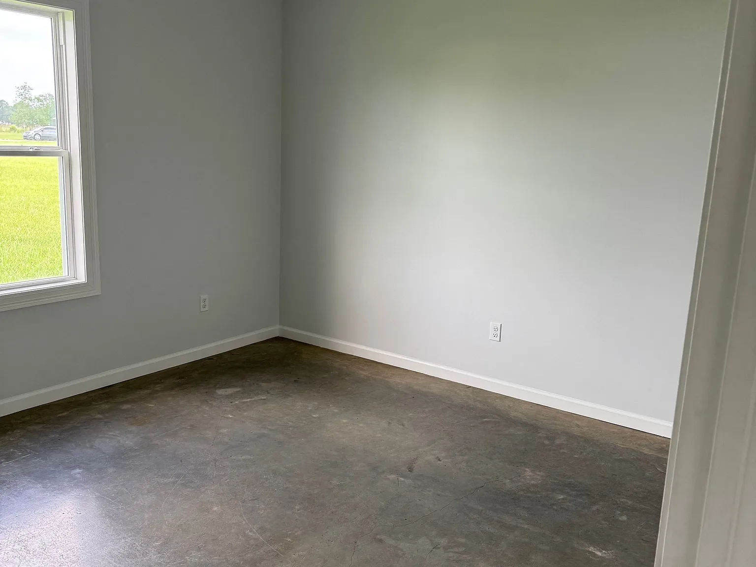 3 bed, 2.0 bath, 1350 sqft, $1,350 — Photo 3