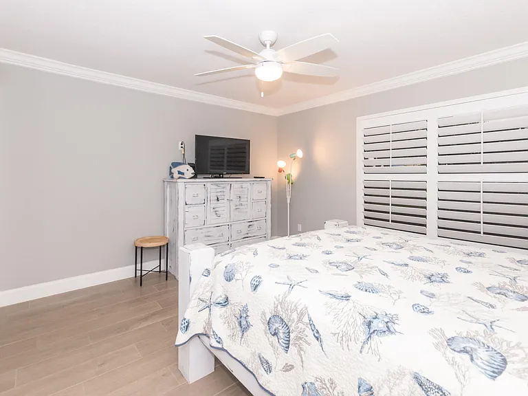 4041 NE Breakwater Dr — Photo 19