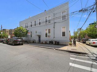 60-02 68th Rd, Ridgewood, NY 11385