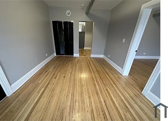 2 bed, $1,686 — Photo 2