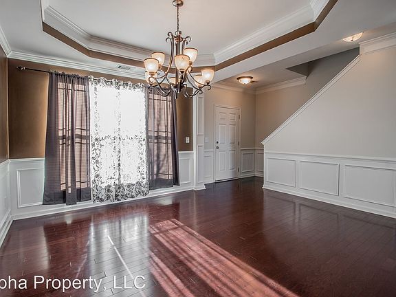 5th image of 6 Hartline Ct
