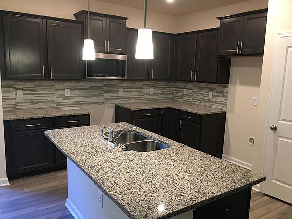 3rd image of 62 Whitesell Way
