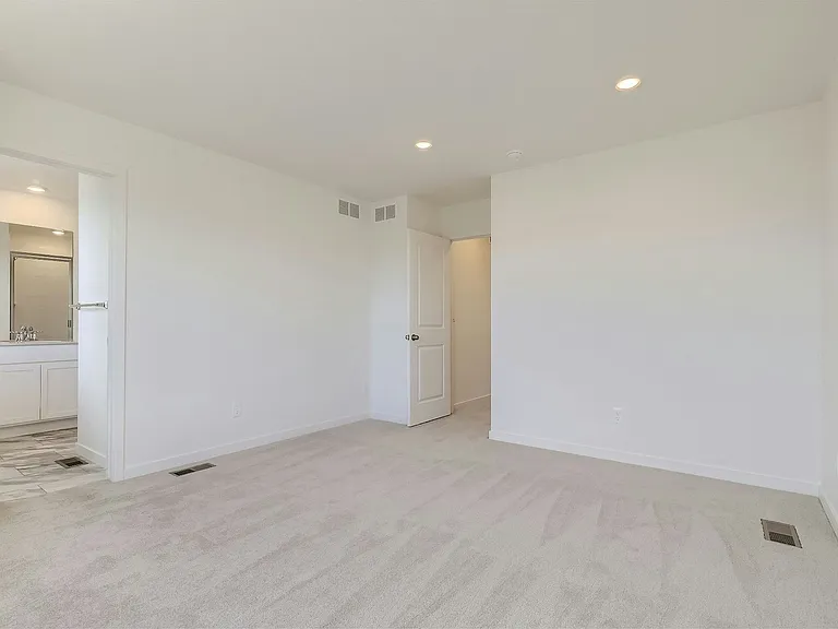 560 Cottonwood Ave — Photo 15