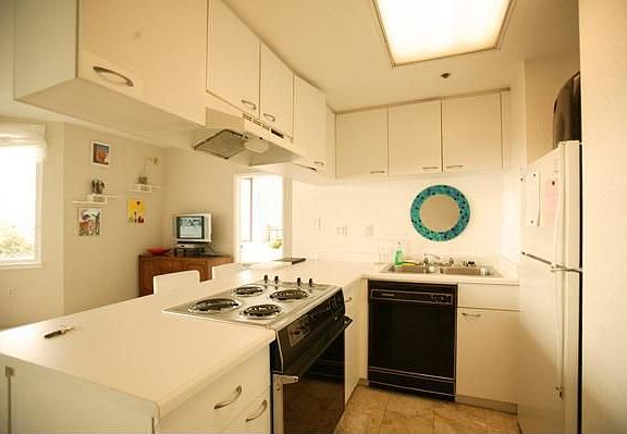 3rd image of 201 Harrison St APT 405