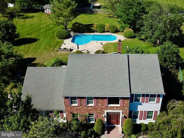 24 Jamie Dr, Sewell, NJ 08080