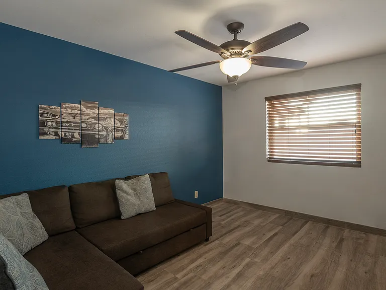 3121 E Sierra St — Photo 17