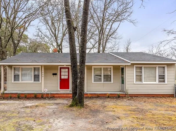 1000 Ivy Rd, Fayetteville, NC 28303