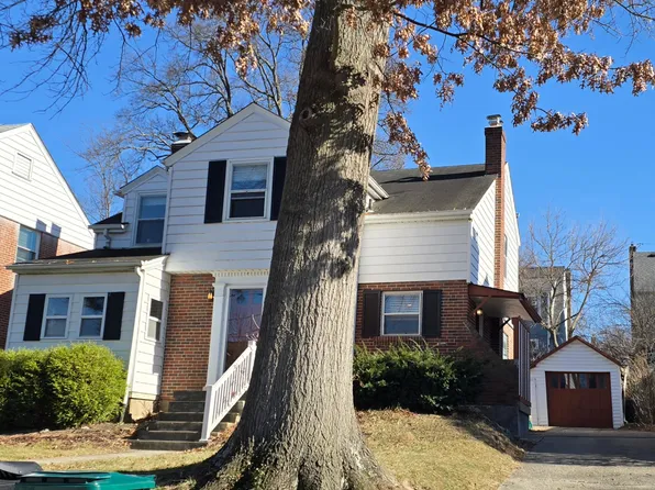 5712 Glengate Ln, Cincinnati, OH 45212