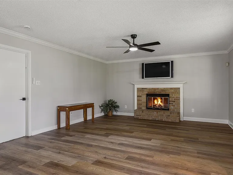 11604 Buttonwood Dr — Photo 6