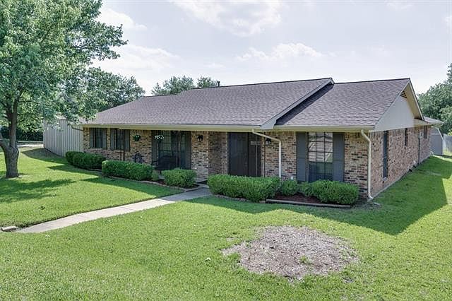 1st image of 2821 Sybil Dr