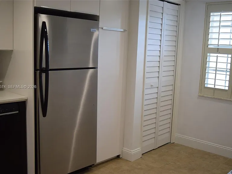 3970 Oaks Clubhouse Dr #306 — Photo 5