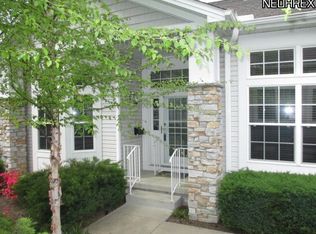 415 Blossom Ln #33, Orange, OH 44022