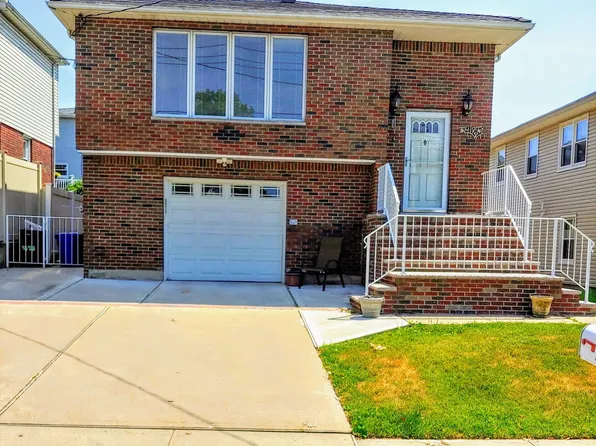 32 Montauk Pl, Staten Island, NY 10314