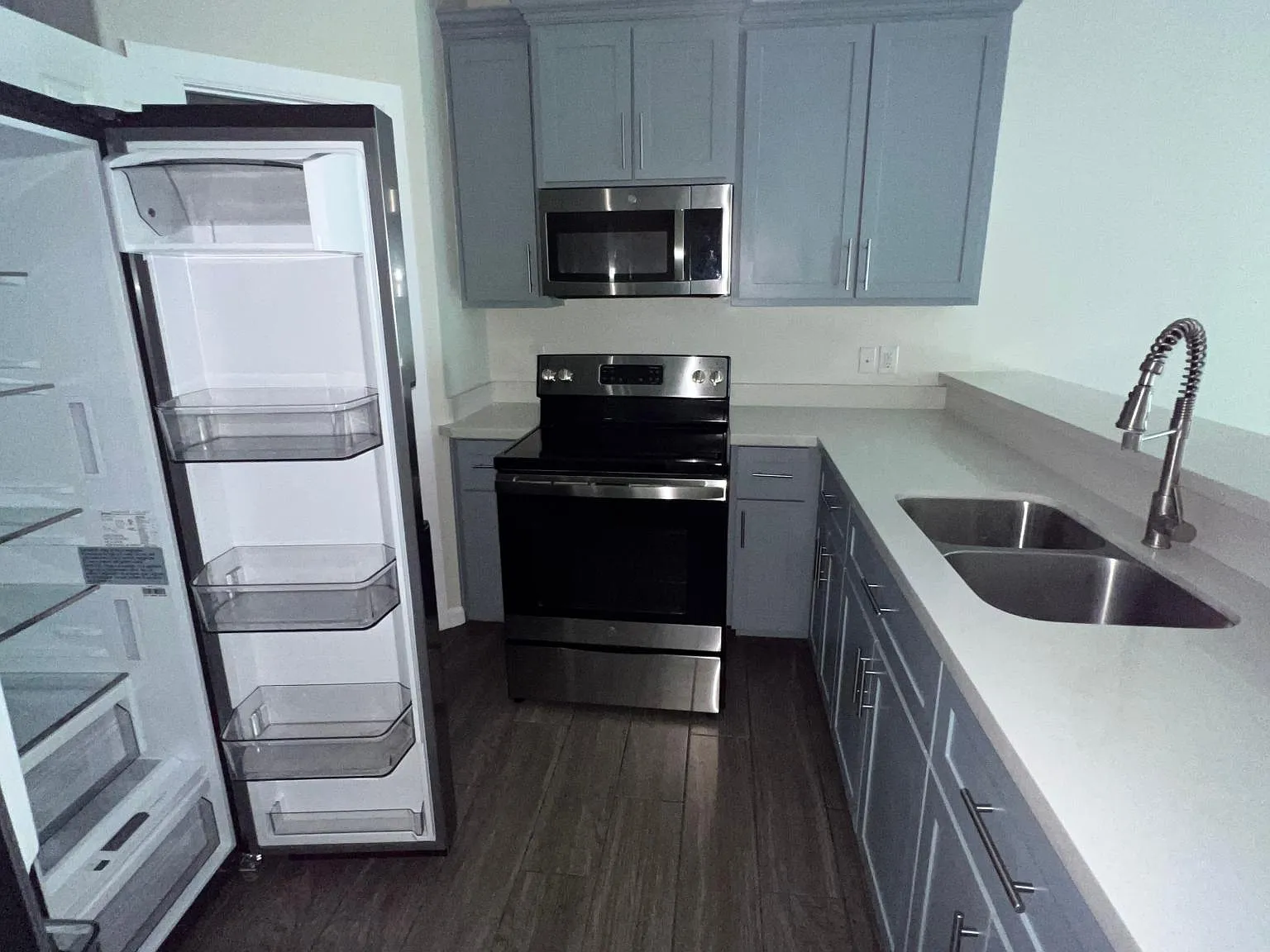 3608 Hawthorne Ave — Photo 4
