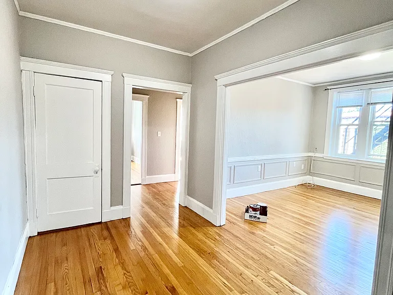 129 Chiswick Rd #13 — Photo 6