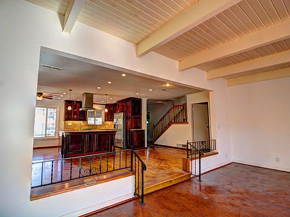4th image of 2752 Lyle Ct #A
