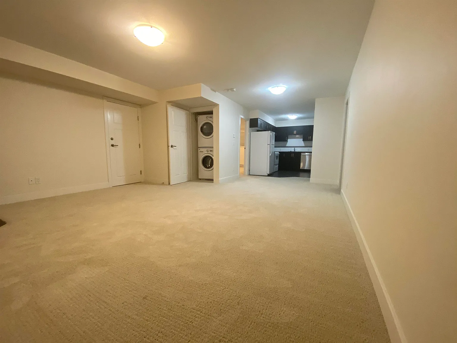 2 bed, 1000 sqft, $1,700 — Photo 3