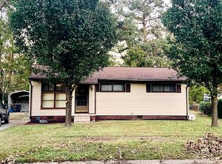 1106 Wadena Rd, Chesapeake, VA 23320