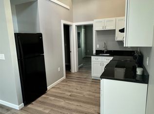 56 Monarch Way #102, Portsmouth, NH 03801