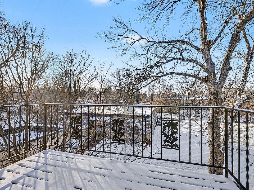 1st image of 183 Little Canada Rd #302