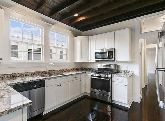 5th image of 2753 Saint Philip St