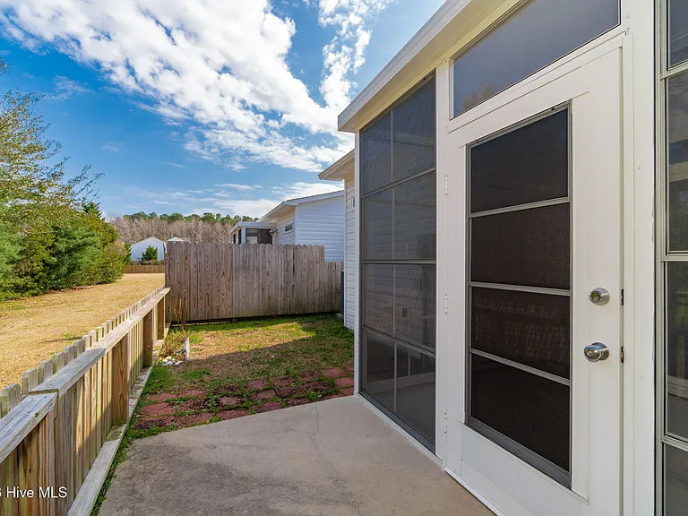 1103 Pirates Landing Dr — Photo 20