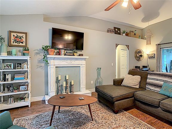 5th image of 8411 SE 160th Pl