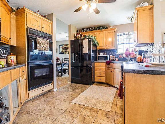 5th image of 2592 Stone Ridge Dr