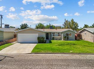 512 E Lingard St, Lancaster, CA 93535