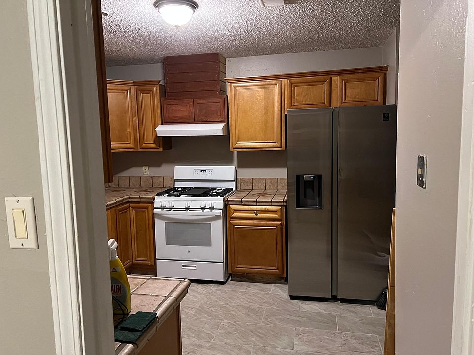 1st image of 2609 Highland Dr W