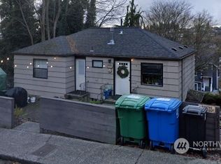 3051 30th Ave W, Seattle, WA