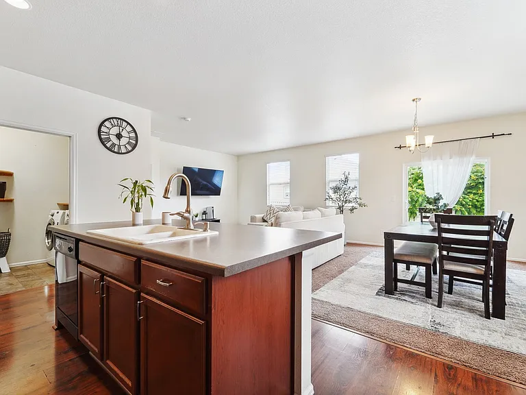 166 Gem Way — Photo 12