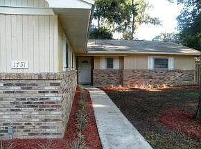 3 bed, 2.0 bath, 1624 sqft, $1,750 — Photo 2