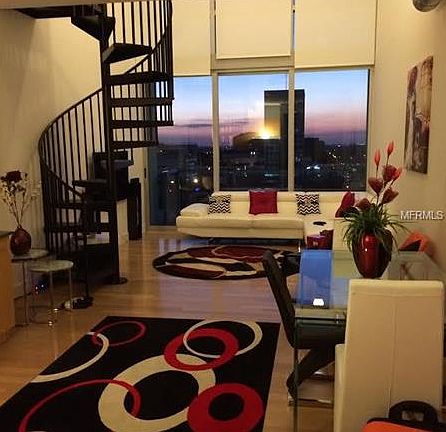 3rd image of 150 W Robinson St #1018