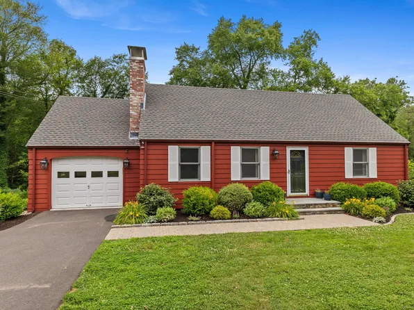 39 Buttonball Lane, Glastonbury, CT 06033