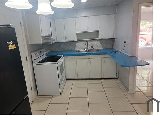 1st image of 2141 Bayvale Rd #B